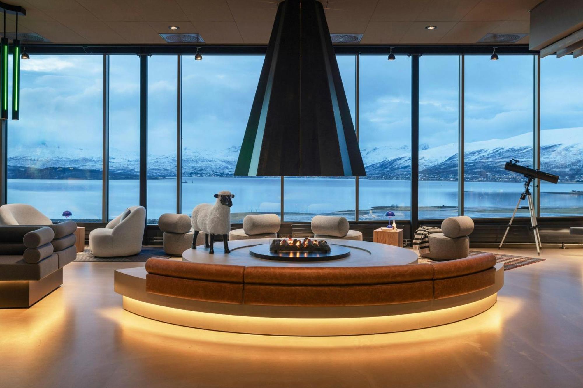 Moxy Tromso Hotel Екстериор снимка